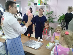 "Многодетные матери - негасимый материнский свет..."