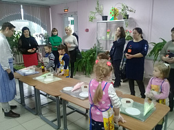 "Многодетные матери - негасимый материнский свет..."